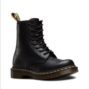 Dr. Marten’s 1460 Smooth (Women’s Size 5)